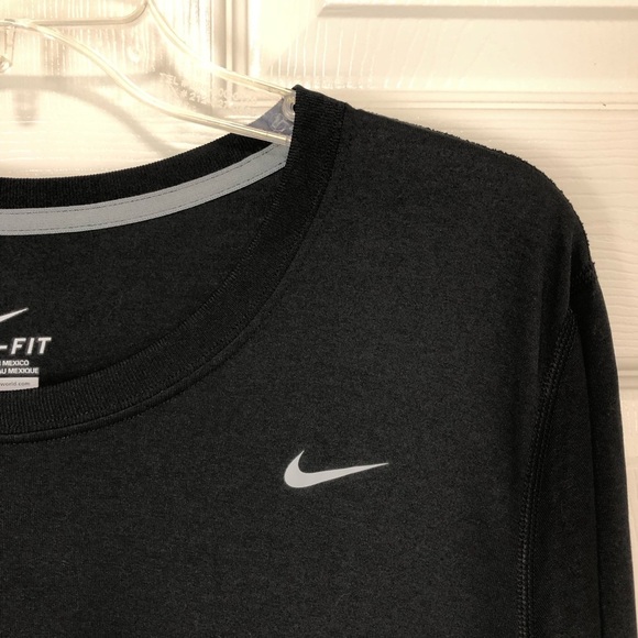 Nike Women’s Style 453182 Crew Neckline Training Black Long Sleeves T-shirt L - Picture 2 of 12